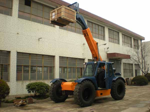 LTH2560 telescopic handler forklift truck