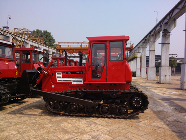 Crawler-tractor-YTO-1002J