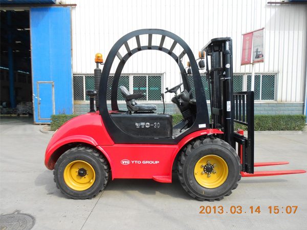 YTO off-road forklift 3ton CPCD30